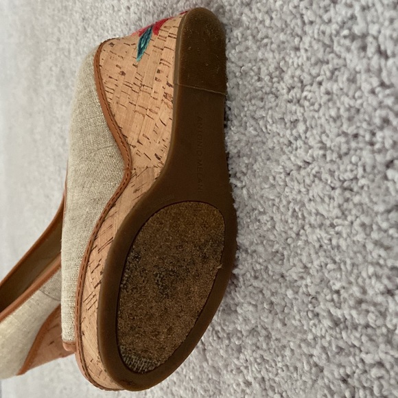 Antonio Melani embroidered wedges - Picture 5 of 8